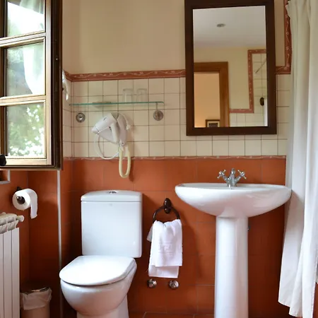 Hotel Alesga Rural - Valles Del Oso -asturias 3*