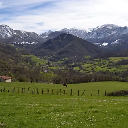 Alesga Rural - Valles Del Oso -asturias 3* San Salvador (Asturias)