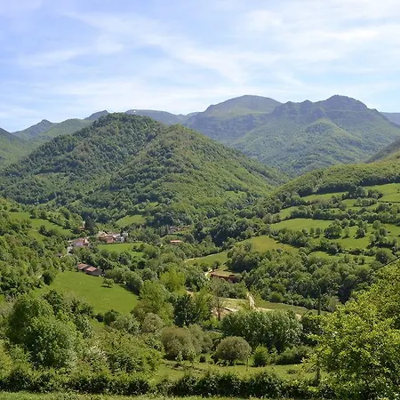 Alesga Rural - Valles Del Oso -asturias 3* San Salvador (Asturias)