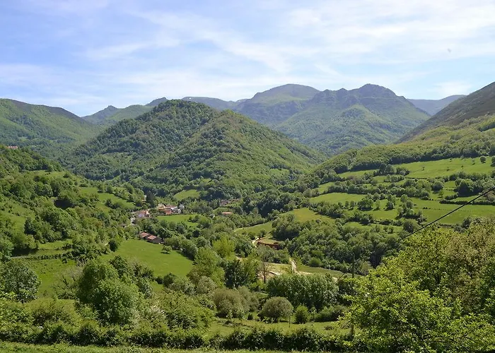 Alesga Rural - Valles Del Oso -asturias 3* San Salvador (Asturias)